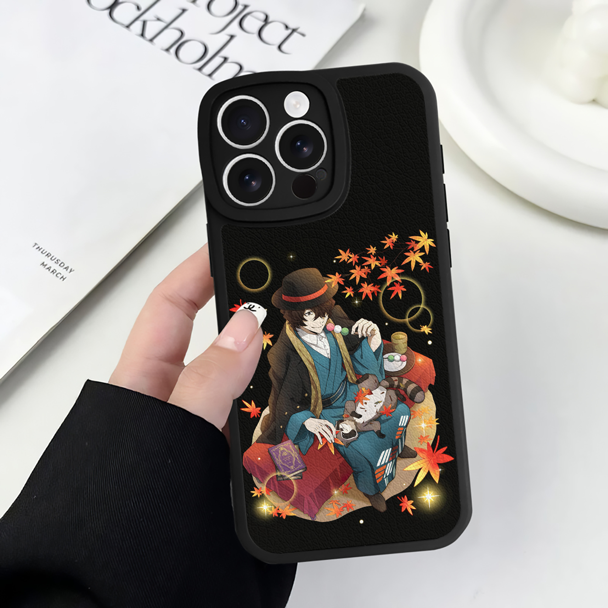 （画像用） 文豪ストレイドッグス Bungo Stray Dogs 【iPhone 16シリーズ対応】シリコンスマホケース（レザー調） 材質：シリコン